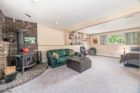 31 Lounsberry Hollow Road Vernon NJ 07461