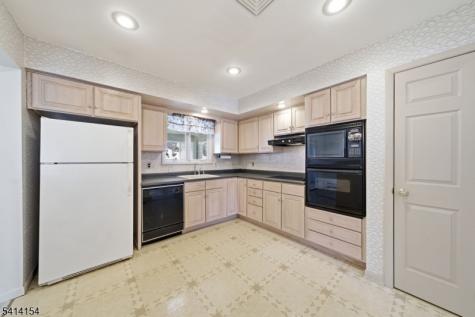 67 Hook Mountain Road Montville NJ 07045