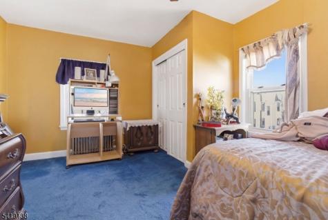 272 Oswald Place Union NJ 07088
