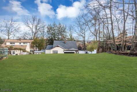 37 Schmitt Road West Orange NJ 07052