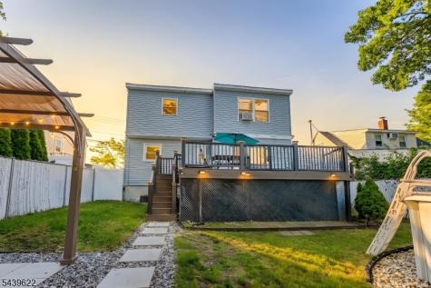 68 16TH Avenue Elmwood Park NJ 07407