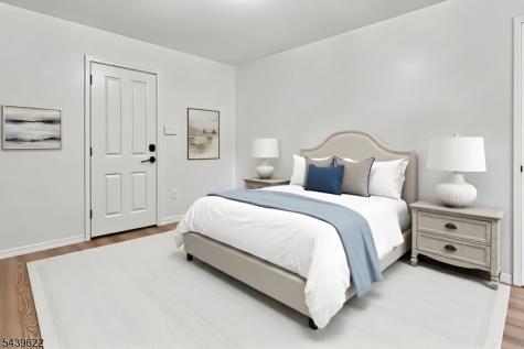 68 16TH Avenue Elmwood Park NJ 07407