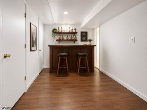 68 16TH Avenue Elmwood Park NJ 07407