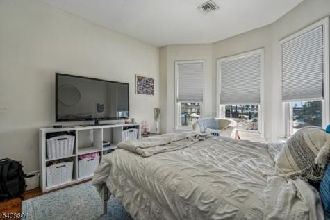 201 Murray Street Elizabeth NJ 07202