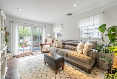 6 Grove Road Jefferson NJ 07438