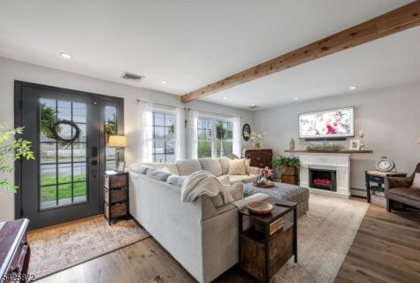 6 Grove Road Jefferson NJ 07438