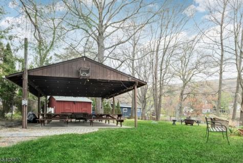 6 Grove Road Jefferson NJ 07438