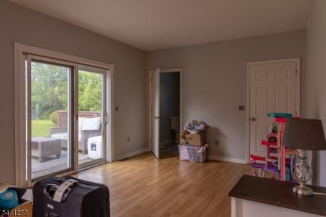 4 Fox Chase Road White NJ 07863