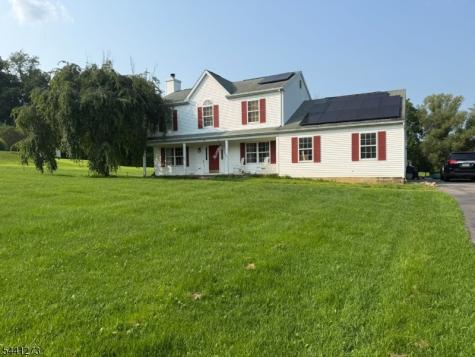 4 Fox Chase Road White NJ 07863