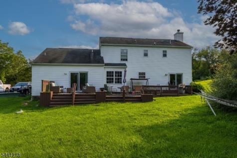 4 Fox Chase Road White NJ 07863