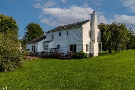 4 Fox Chase Road White NJ 07863