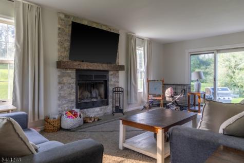 4 Fox Chase Road White NJ 07863