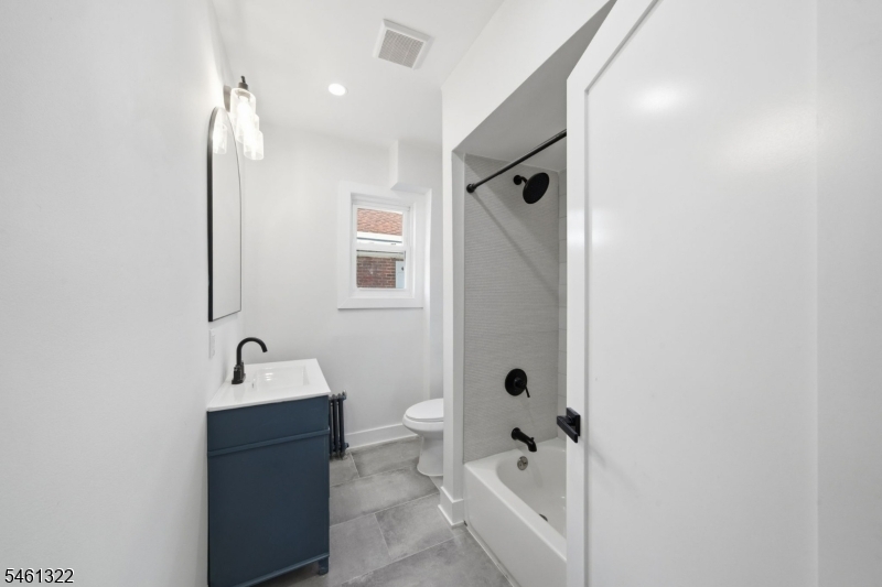 66 Girard Place Newark NJ 07108