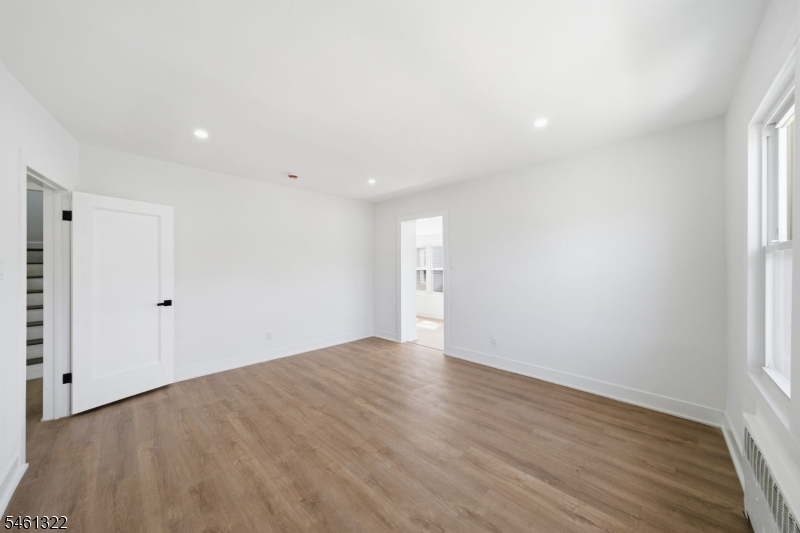 66 Girard Place Newark NJ 07108