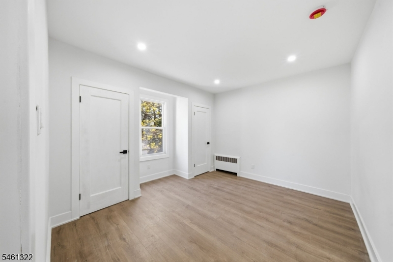 66 Girard Place Newark NJ 07108