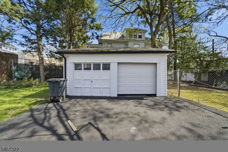66 Girard Place Newark NJ 07108