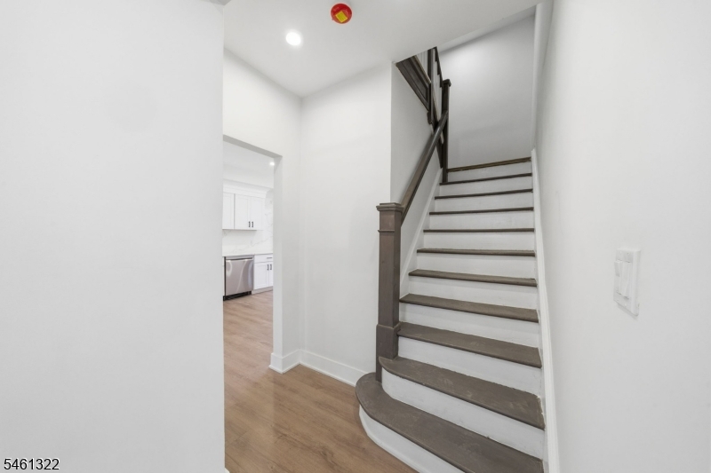 66 Girard Place Newark NJ 07108