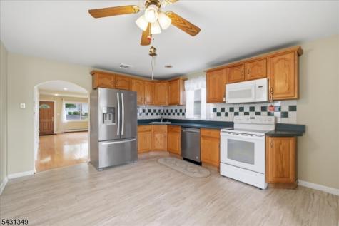 7 Willow Street Mount Arlington NJ 07856