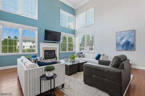 384 Bennetts Lane Franklin NJ 08873