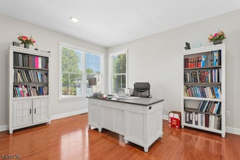 384 Bennetts Lane Franklin NJ 08873