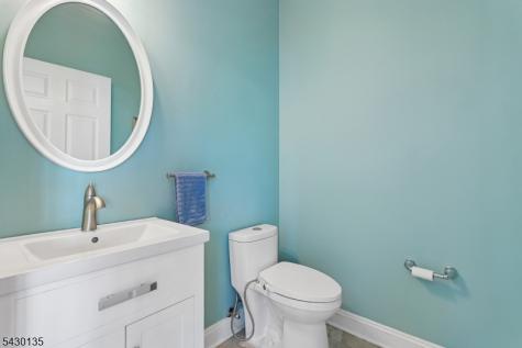384 Bennetts Lane Franklin NJ 08873