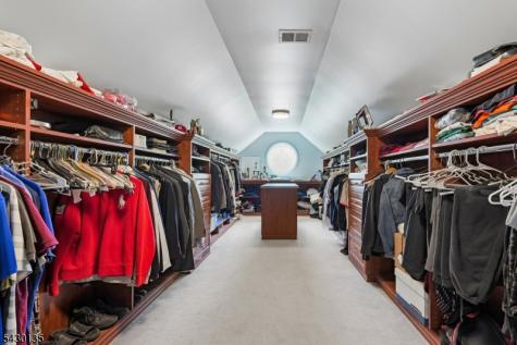 384 Bennetts Lane Franklin NJ 08873