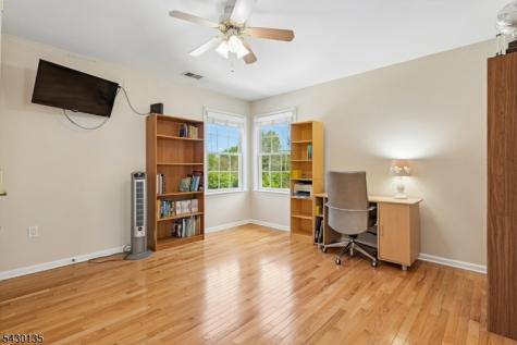 384 Bennetts Lane Franklin NJ 08873