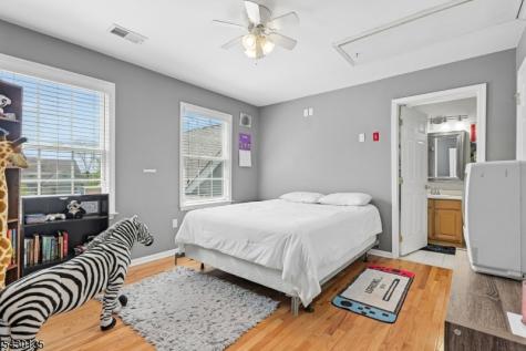 384 Bennetts Lane Franklin NJ 08873