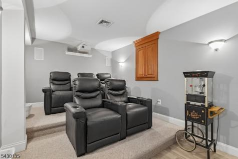 384 Bennetts Lane Franklin NJ 08873