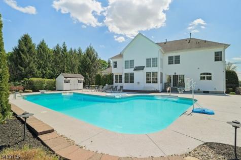 384 Bennetts Lane Franklin NJ 08873
