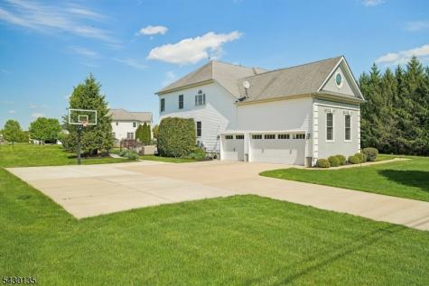 384 Bennetts Lane Franklin NJ 08873