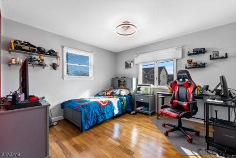 22 Runyon Road Clifton NJ 07013