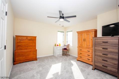 6 Meadow Lake Drive Hardwick NJ 07825