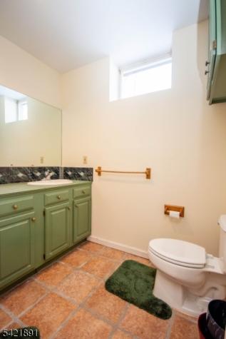 6 Meadow Lake Drive Hardwick NJ 07825