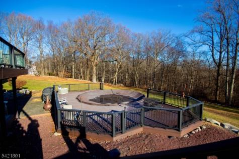 6 Meadow Lake Drive Hardwick NJ 07825