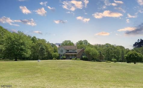 6 Meadow Lake Drive Hardwick NJ 07825