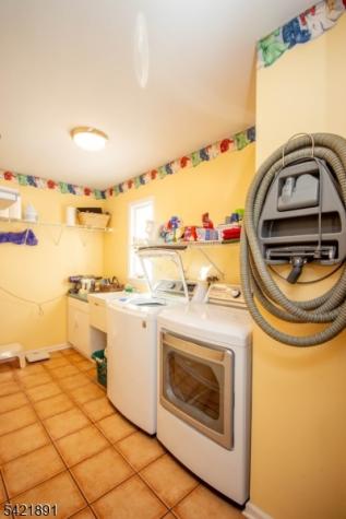 6 Meadow Lake Drive Hardwick NJ 07825