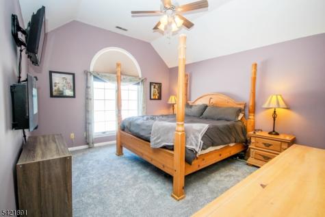 6 Meadow Lake Drive Hardwick NJ 07825