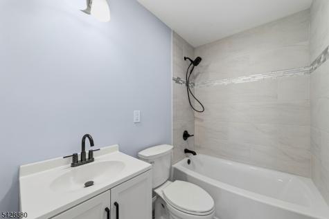 270 Alpine Way Old Bridge NJ 08879