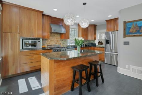 430 Morris Avenue Mountain Lakes NJ 07046