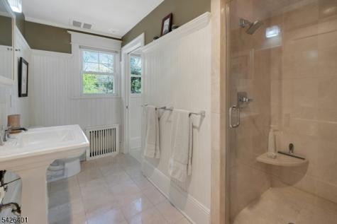 430 Morris Avenue Mountain Lakes NJ 07046