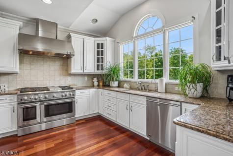 23 Balmoral Drive Alexandria NJ 08867