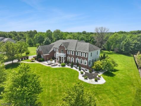 23 Balmoral Drive Alexandria NJ 08867