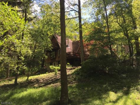 4 Pine Tree Lane Chester NJ 07930