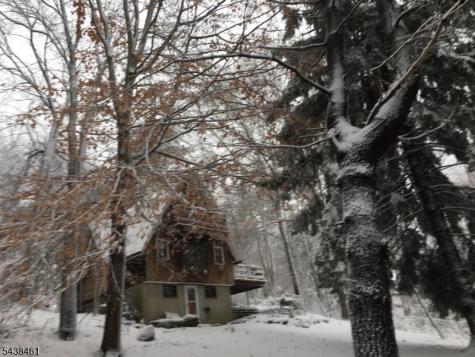 4 Pine Tree Lane Chester NJ 07930