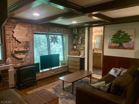 4 Pine Tree Lane Chester NJ 07930
