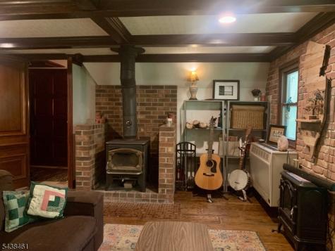 4 Pine Tree Lane Chester NJ 07930