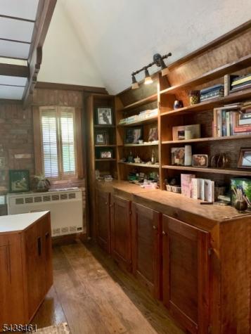 4 Pine Tree Lane Chester NJ 07930