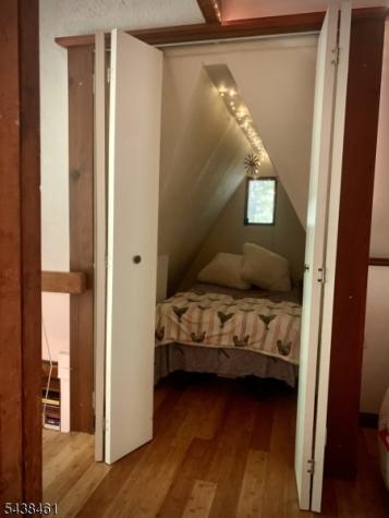 4 Pine Tree Lane Chester NJ 07930