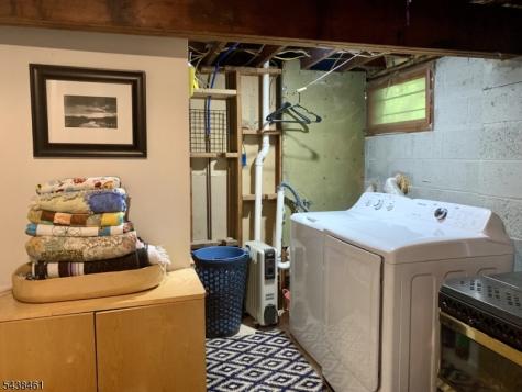 4 Pine Tree Lane Chester NJ 07930